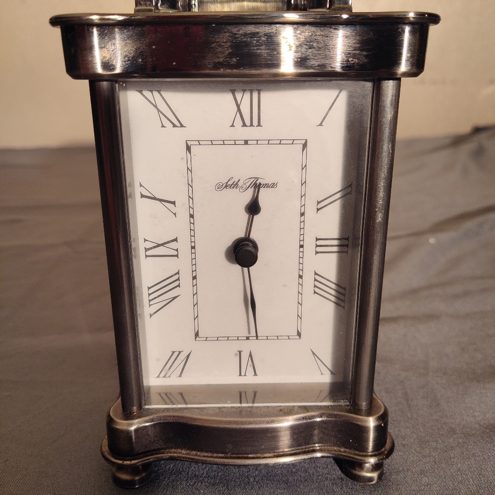 Brushed Bronze Clock Approx 6" Tall - Picture 3 of 11